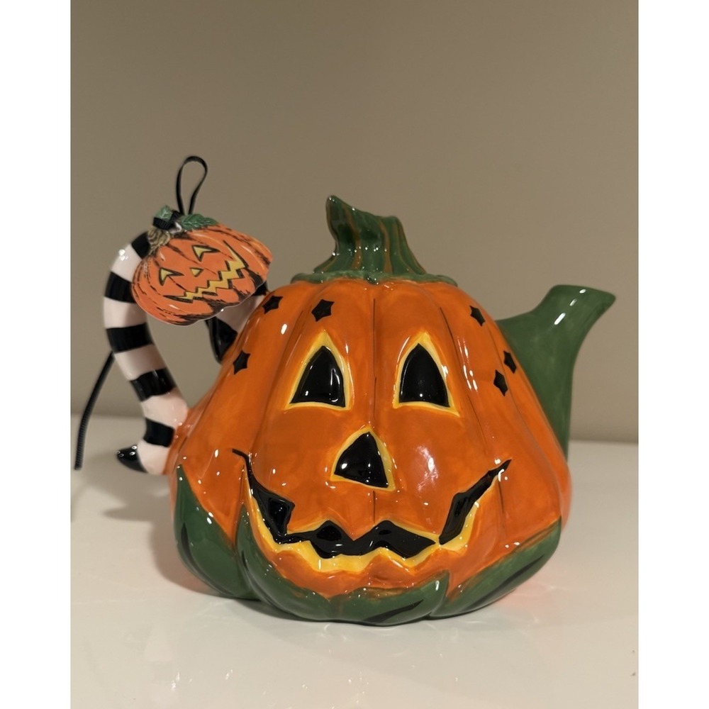 BLUE SKY CLAYWORKS HALLOWEEN JACK-O-LANTERN TEAPOT (NWT)